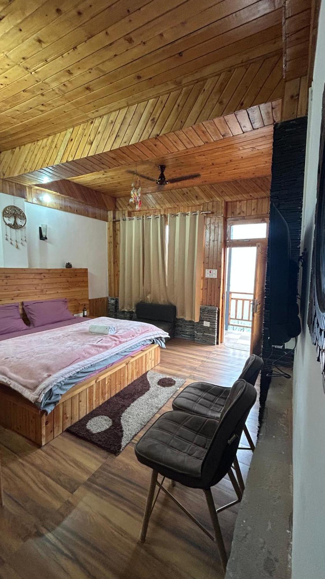 The Himalayan Sukoon Villa Near Jibhi Banjar Экстерьер фото